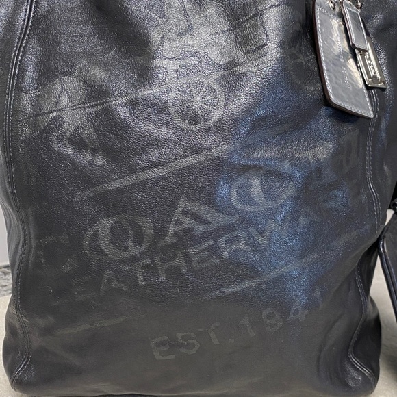 Coach Alex Op Art Print shoulder bag with matching wristlet - Picture 2 of 15